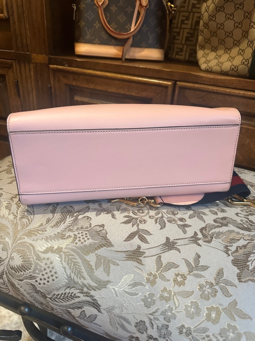 Gucci Pink Leather Top-Handle Satchel with Pearl Bamboo Buckle - Picture 5 of 8